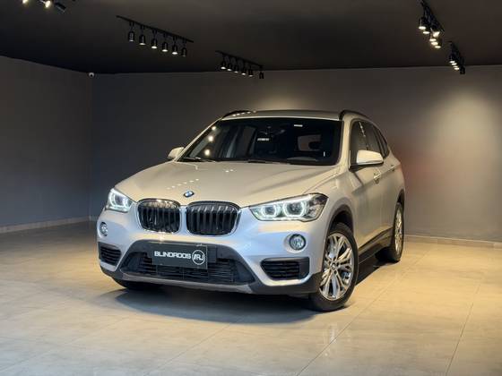 BMW X1 2.0 16V TURBO ACTIVEFLEX SDRIVE20I 4P AUTOMÁTICO BMW X1 2.0 16V TURBO ACTIVEFLEX SDRIVE20I 4P AUTOMÁTICO
